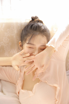 一边吃奶一边做边爱